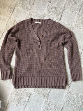 V-Neck Waffle Knit Sweater in Warm Brown